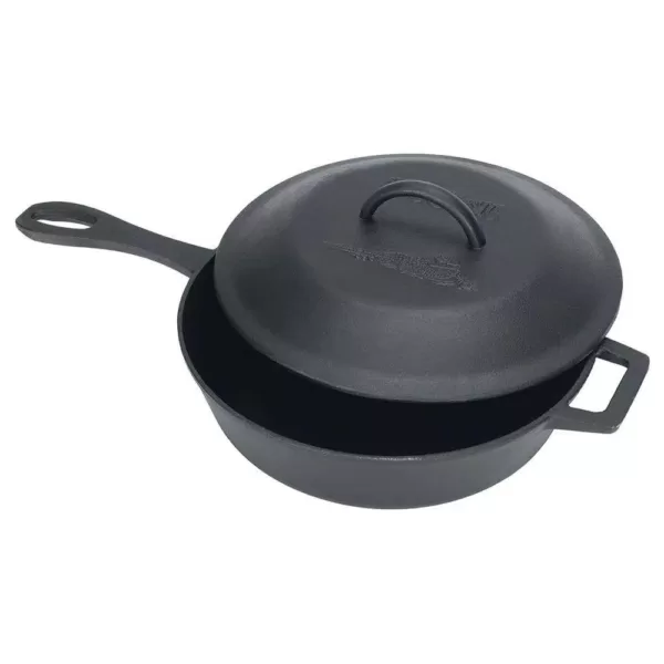 Bayou Classic 10.5 in. Cast Iron Skillet in Black with Lid