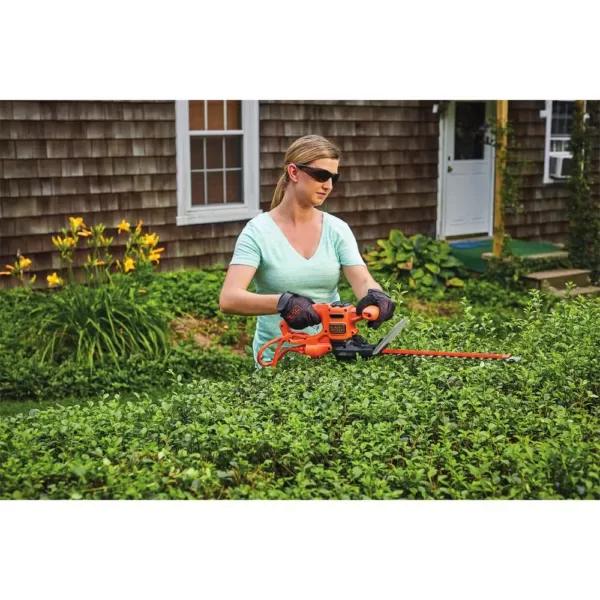 BLACK+DECKER 16 in. SAWBLADE 3.0 Amp Corded Electric Hedge Trimmer