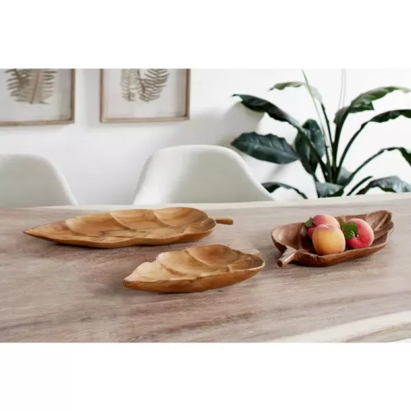 LITTON LANE Large Rustic Leaf-Shaped Natural Teak Wood Serving Trays (Set of 3)