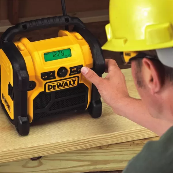 DEWALT FLEXVOLT 60-Volt MAX Cordless Brushless Reciprocating Saw with (1) FLEXVOLT 6.0Ah Battery & Worksite Radio