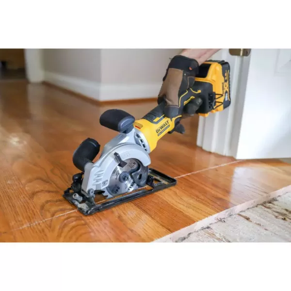 DEWALT ATOMIC 20-Volt MAX Cordless Brushless 4-1/2 in. Circular Saw with (1) 20-Volt Battery 3.0Ah & Charger