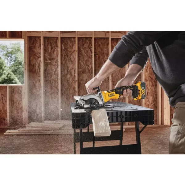 DEWALT ATOMIC 20-Volt MAX Cordless Brushless 4-1/2 in. Circular Saw with (1) 20-Volt Battery 5.0Ah & Charger