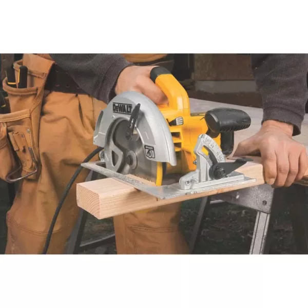 DEWALT 15 Amp 7-1/4 in. Lightweight Circular Saw with Electric Brake