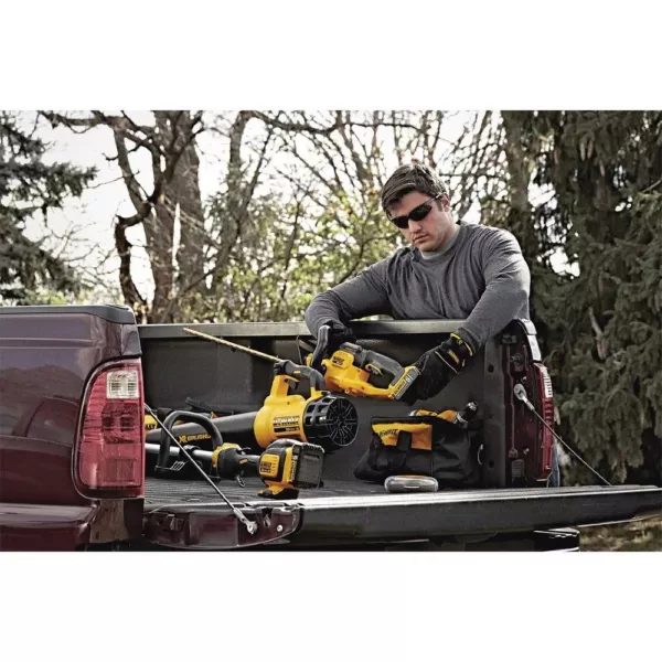 DEWALT 22 in. 20V MAX Lithium-Ion Cordless Hedge Trimmer with (1) 5.0Ah Battery and Charger Included