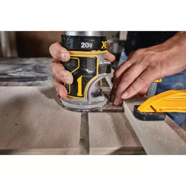 DEWALT 20-Volt MAX XR Cordless Brushless Compact Router with (1) 20-Volt Battery 3.0Ah & Charger