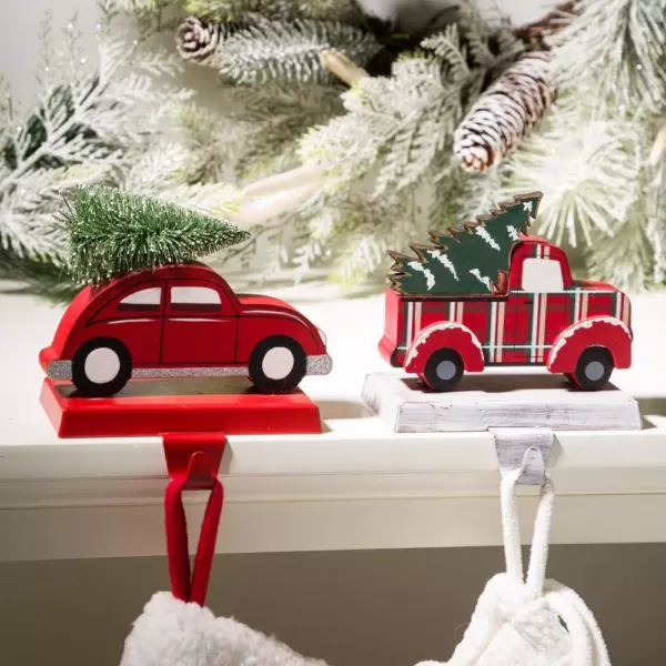 Glitzhome Wooden/Metal Red Car and Truck Stocking Holder (Set of 2 )