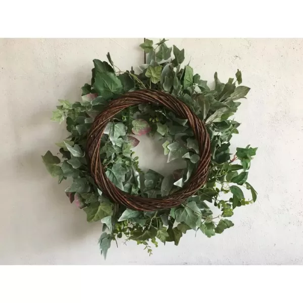 Glitzhome 26 in. Unlit Green Artificial Wreath with Large Lambs Ear Green Foliage