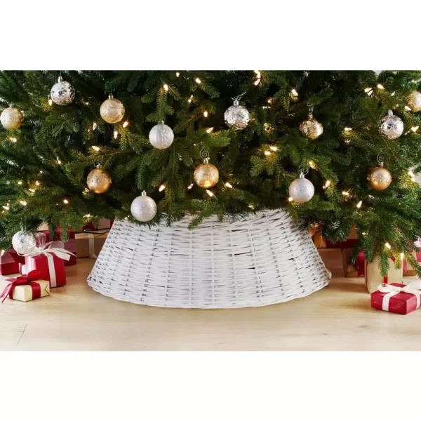 Home Accents Holiday 27 in. D White Wicker Christmas Tree Collar