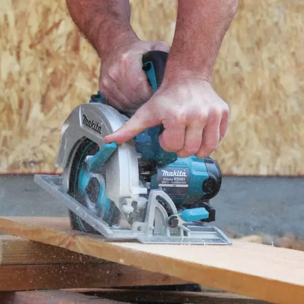 Makita 18-Volt 5.0 Ah X2 LXT Lithium-Ion 36-Volt 7-1/4 in. Cordless Circular Saw Kit with BONUS 2 Batteries 5.0 Ah