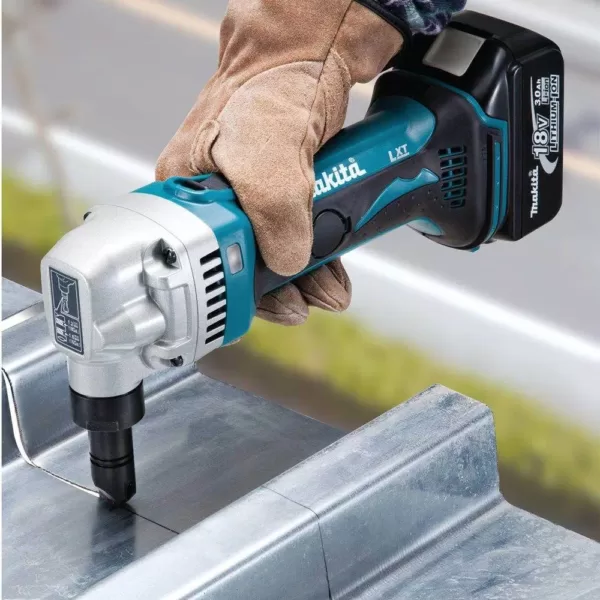 Makita 18-Volt LXT Lithium-Ion 16-Gauge Cordless Nibbler (Tool-Only)