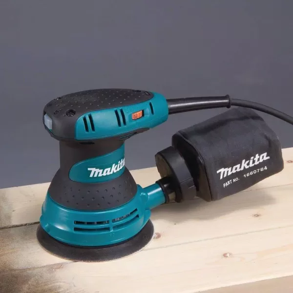 Makita 3 Amp 5 in. Corded Random Orbital Sander with Variable Speed Tool Case