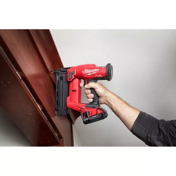 Milwaukee M18 FUEL 18-Volt 18-Gauge Lithium-Ion Brushless Cordless Gen II Brad Nailer and Clear Performance Safety Glasses