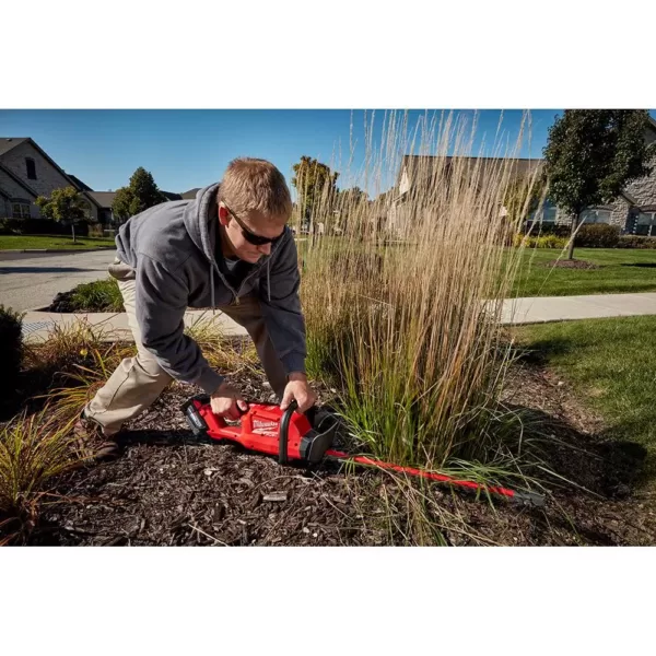 Milwaukee M18 FUEL 24 in. 18-Volt Lithium-Ion Brushless Cordless Hedge Trimmer Kit with 8.0 Ah Battery and Rapid Charger