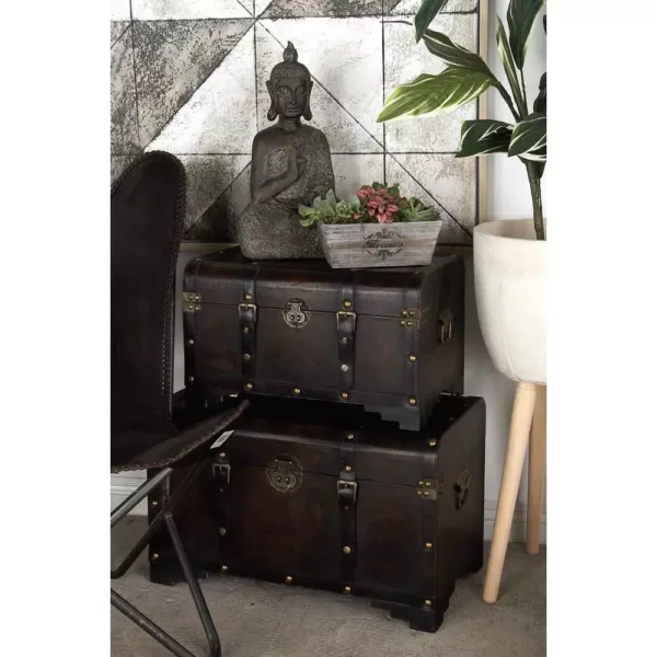 LITTON LANE Distressed Brown MDF Wood with Faux Leather Cover Trunk-Style Footed Decorative Boxes (Set of 3)