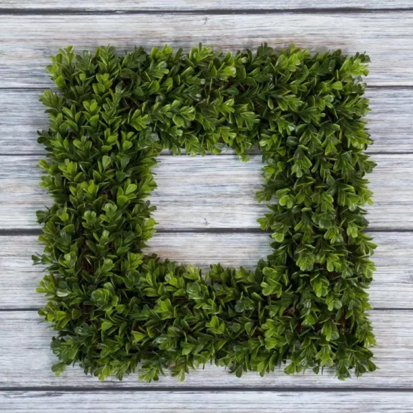 Pure Garden 16.5 in. Square Boxwood Wreath