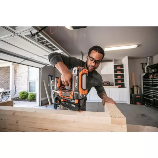 RIDGID 18-Volt Cordless Brushless HYPERDRIVE 16-Gauge 2-1/2 in. Straight Finish Nailer(Tool Only), Belt Clip, Bag, Sample Nails