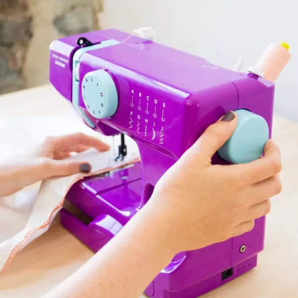 Janome Basic 10-Stitch Thunder Sewing Machine