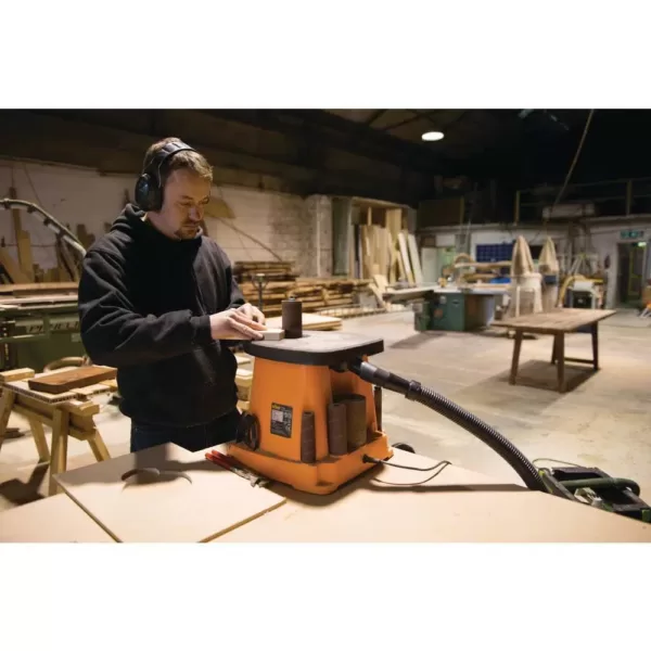 Triton 3.5 Amp Cast Iron Top Oscillating Spindle Sander